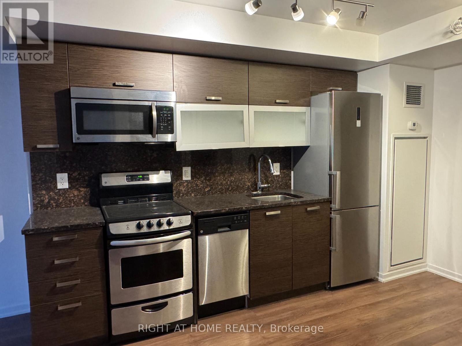 2001e - 36 Lisgar Street, Toronto, Ontario  M6J 0B1 - Photo 2 - C12802374