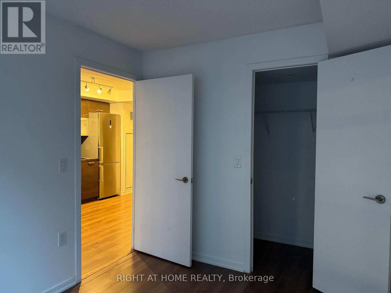 2001e - 36 Lisgar Street, Toronto, Ontario  M6J 0B1 - Photo 6 - C12802374