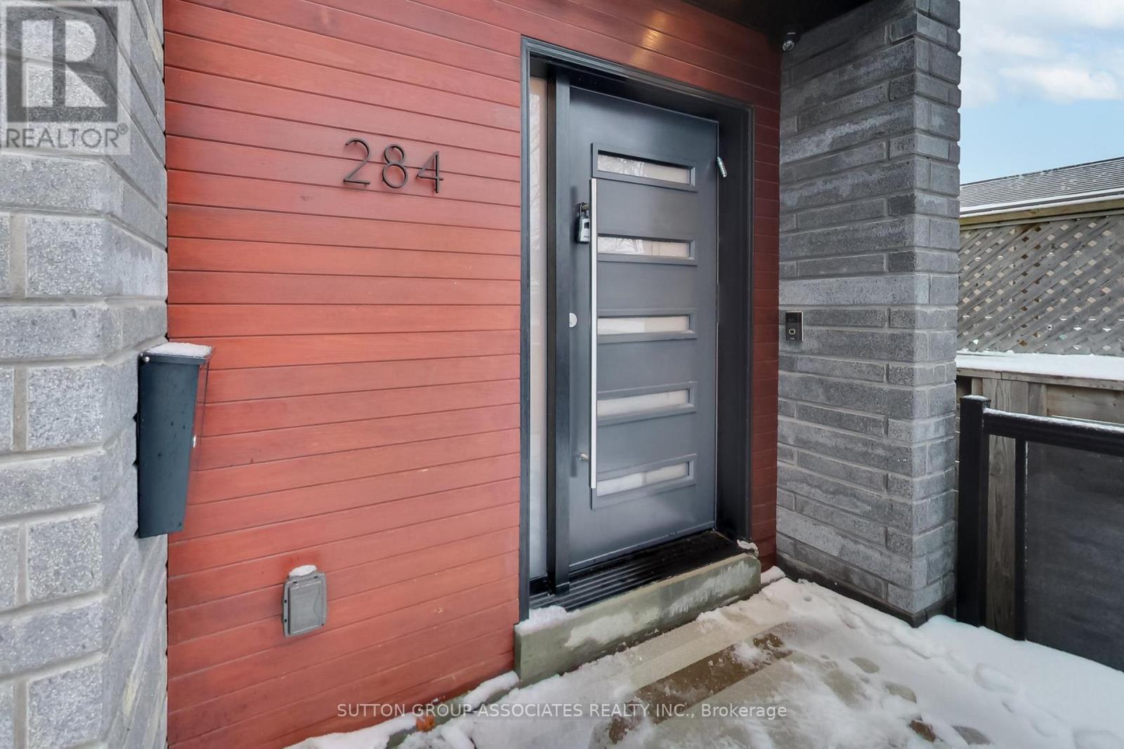 284 Atlas Avenue, Toronto, Ontario  M6C 3P9 - Photo 3 - C12802378