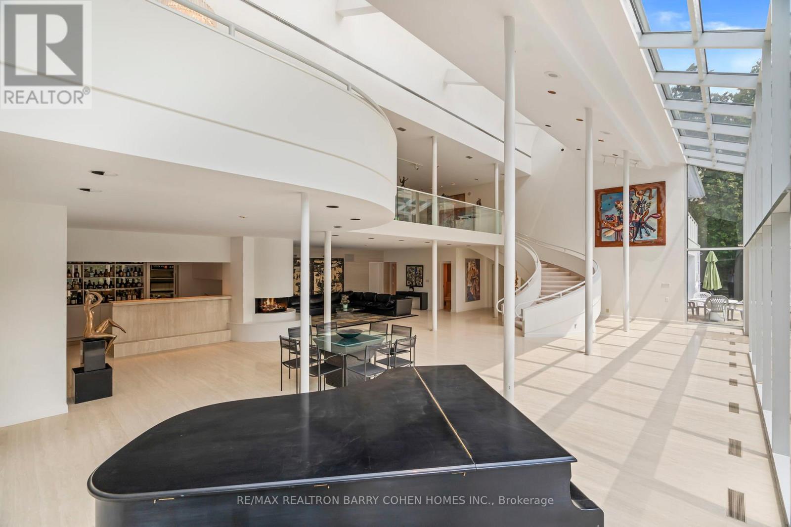 50 Park Lane Circle, Toronto, Ontario  M3C 2N2 - Photo 24 - C12802388