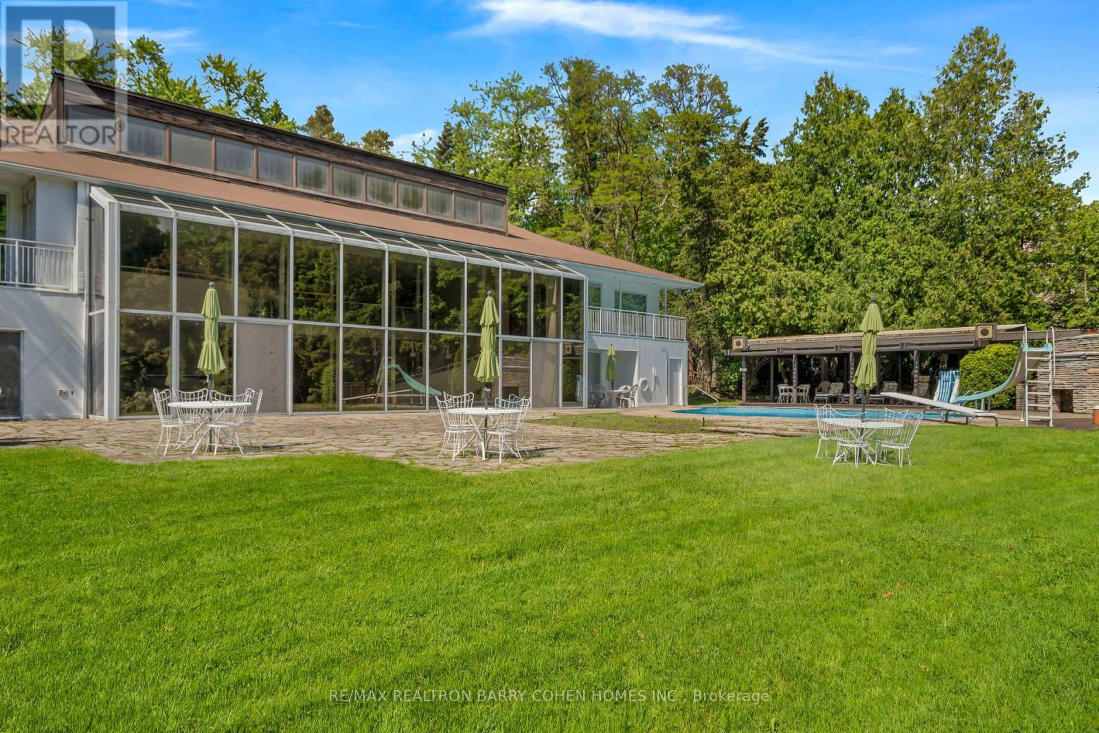 50 Park Lane Circle, Toronto, Ontario  M3C 2N2 - Photo 31 - C12802388