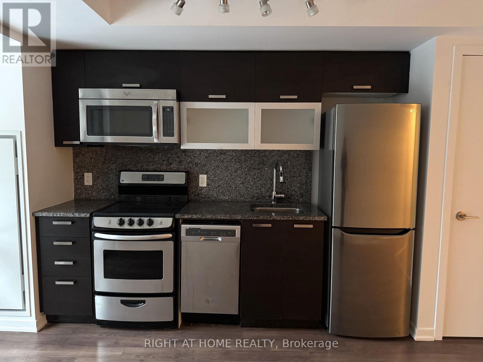 315 - 68 Abell Street, Toronto, Ontario  M6J 0B1 - Photo 2 - C12802416