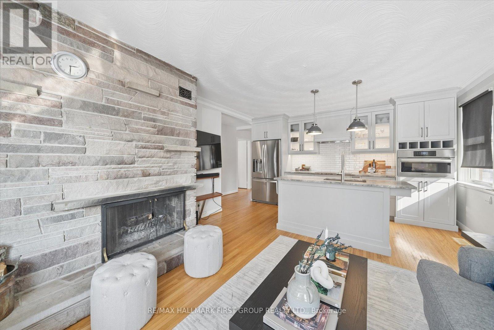 23 Cedarview Drive, Toronto, Ontario  M1C 2K5 - Photo 4 - E12802304