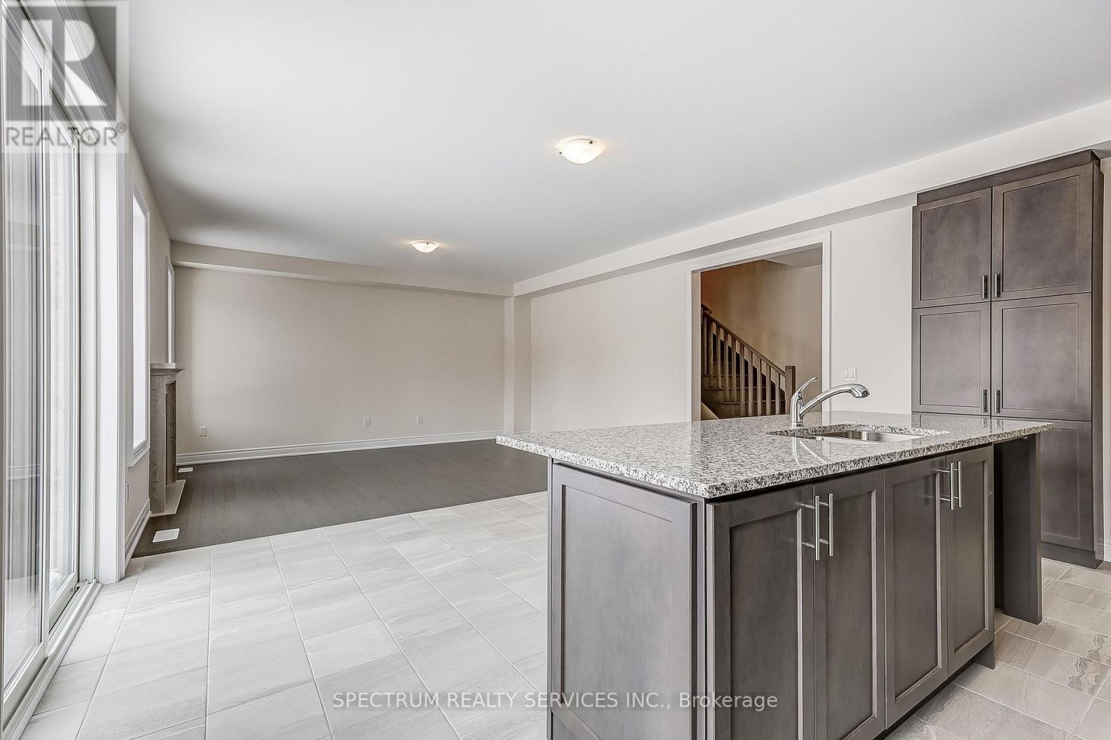 27 Rogerson Street E, Clarington (Newcastle), Ontario  L1B 0W4 - Photo 16 - E12802308