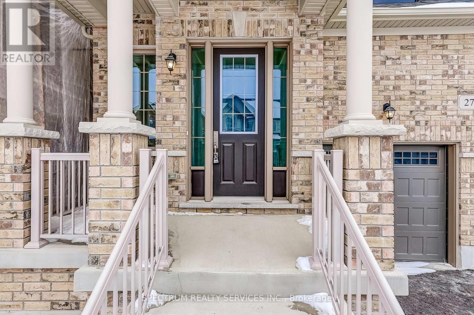 27 Rogerson Street E, Clarington (Newcastle), Ontario  L1B 0W4 - Photo 3 - E12802308