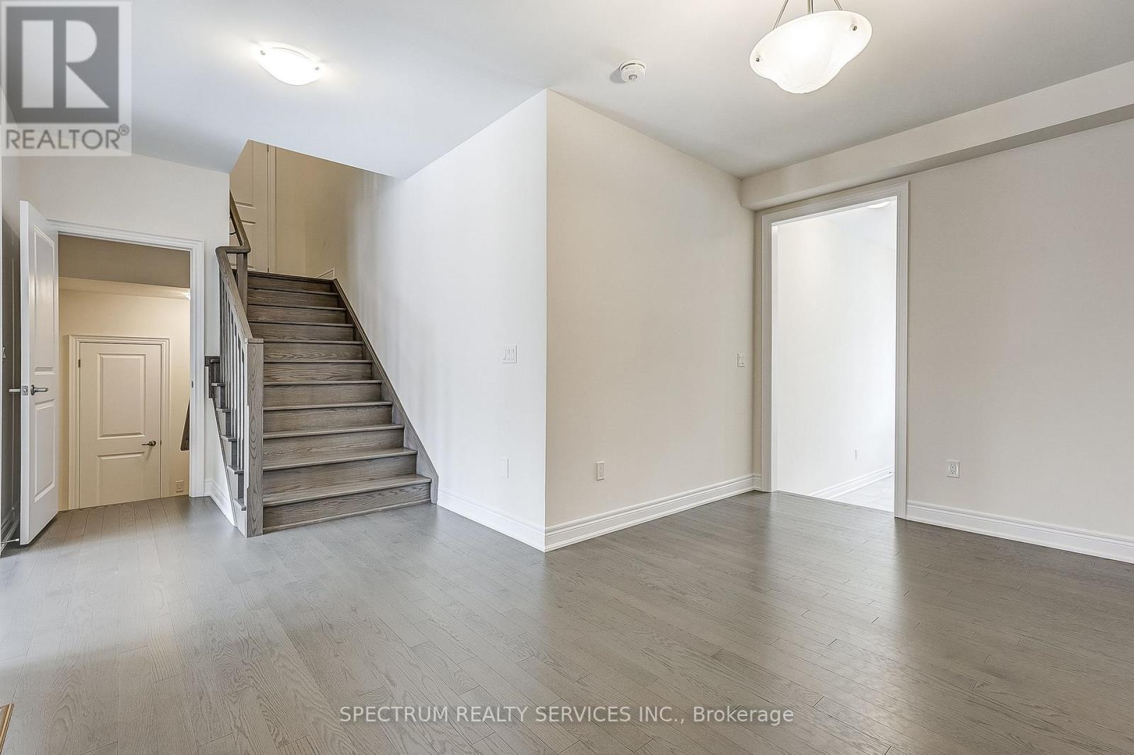 27 Rogerson Street E, Clarington (Newcastle), Ontario  L1B 0W4 - Photo 8 - E12802308