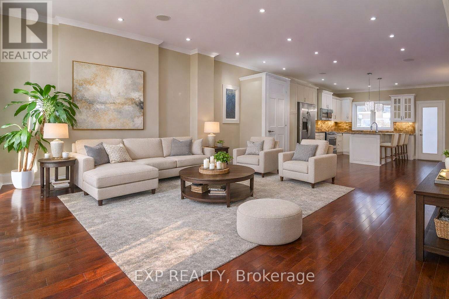 Main - 1291 Pape Avenue, Toronto, Ontario  M4K 3W9 - Photo 2 - E12802372