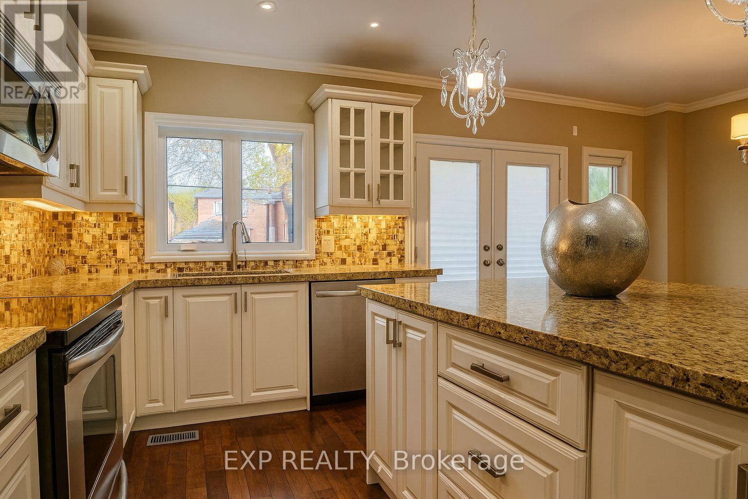 Main - 1291 Pape Avenue, Toronto, Ontario  M4K 3W9 - Photo 8 - E12802372