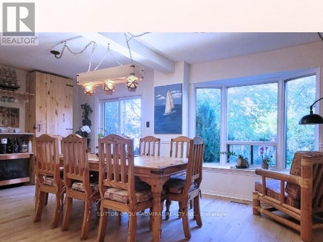 15 Miles Court, Richmond Hill, Ontario  L4C 5P7 - Photo 15 - N12767364