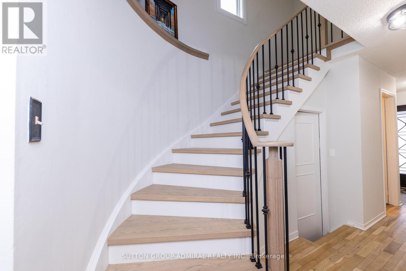 15 Miles Court, Richmond Hill, Ontario  L4C 5P7 - Photo 20 - N12767364