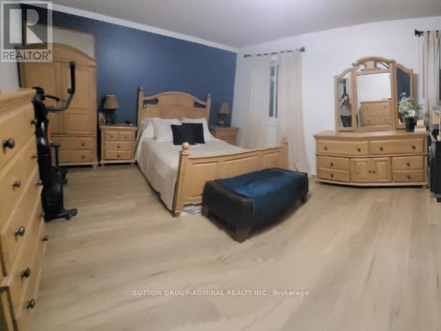 15 Miles Court, Richmond Hill, Ontario  L4C 5P7 - Photo 25 - N12767364