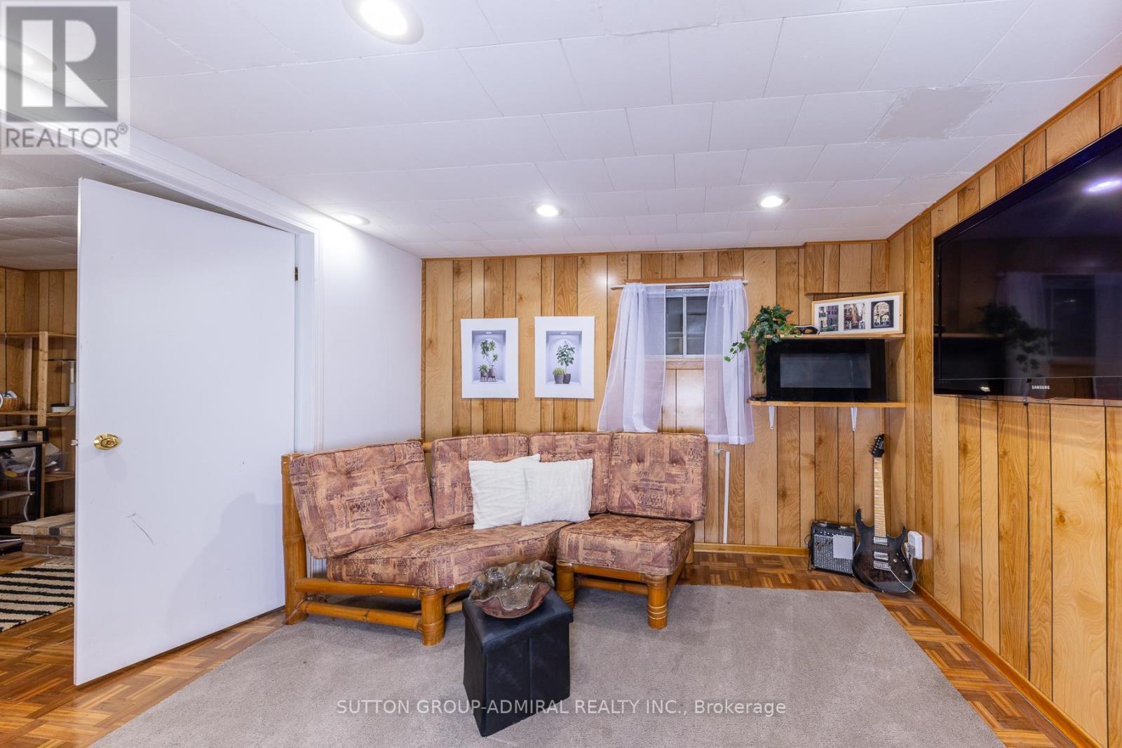 15 Miles Court, Richmond Hill, Ontario  L4C 5P7 - Photo 41 - N12767364