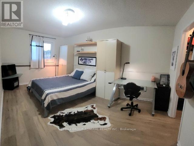 15 Miles Court, Richmond Hill, Ontario  L4C 5P7 - Photo 32 - N12767364