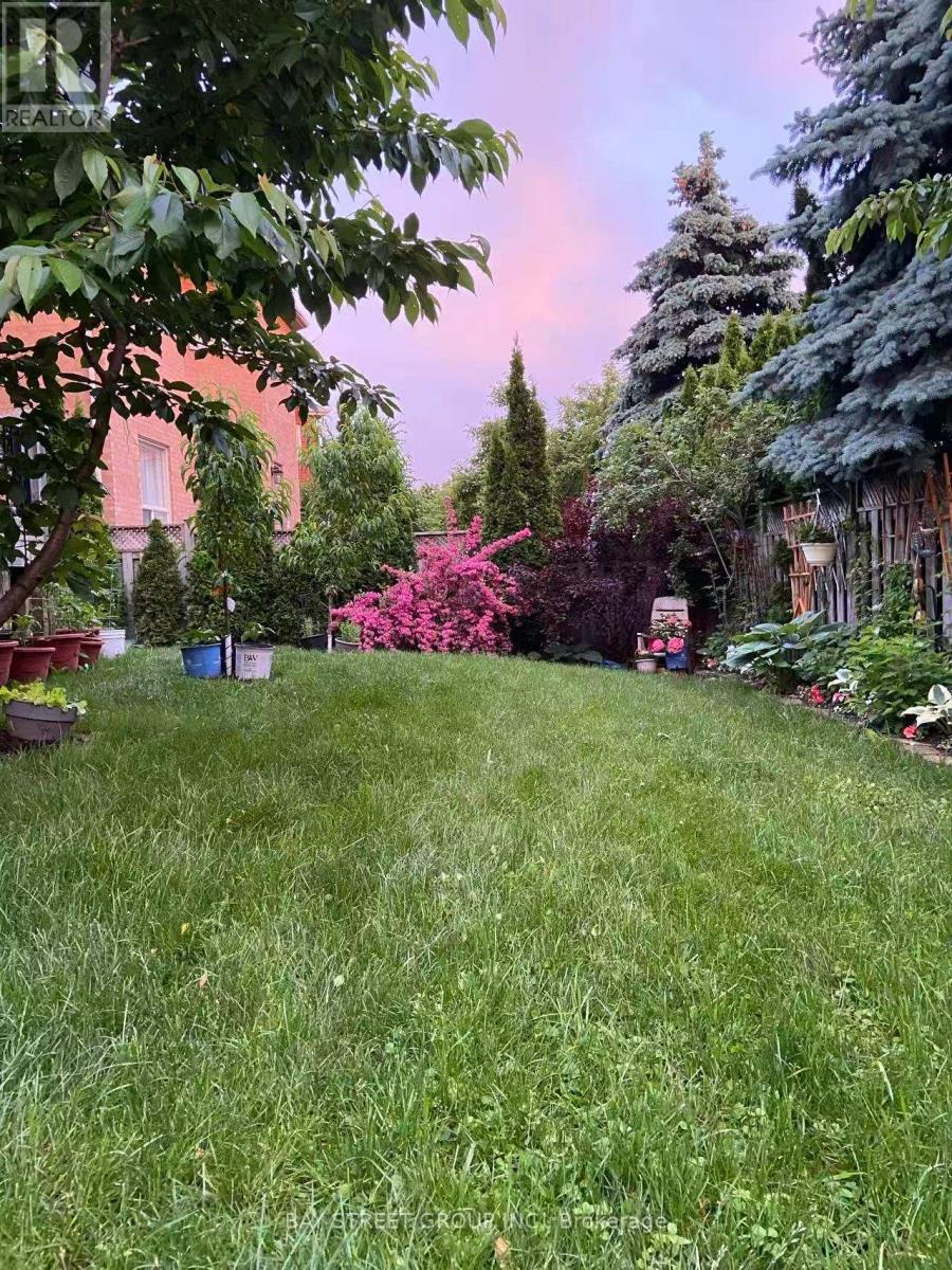 10 Kimono Crescent, Richmond Hill (Rouge Woods), Ontario  L4S 1X5 - Photo 45 - N12800790