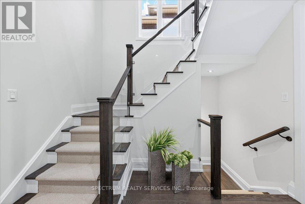 16 Barrow Avenue, Bradford West Gwillimbury (Bradford), Ontario  L3Z 0W1 - Photo 26 - N12802318