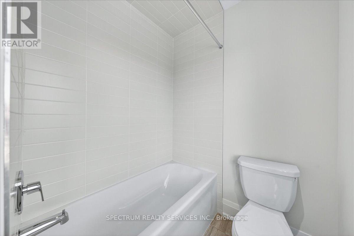 16 Barrow Avenue, Bradford West Gwillimbury (Bradford), Ontario  L3Z 0W1 - Photo 39 - N12802318