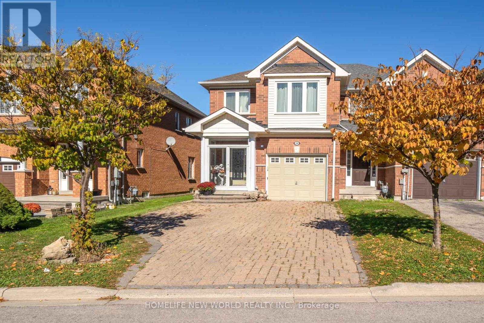 24 CHRISTEPHEN CRESCENT, Richmond Hill, Ontario
