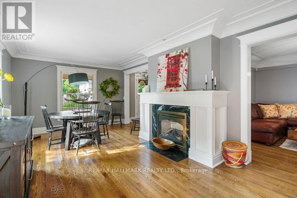 59 Centre Street W, Richmond Hill, Ontario  L4C 3P6 - Photo 10 - N12802400