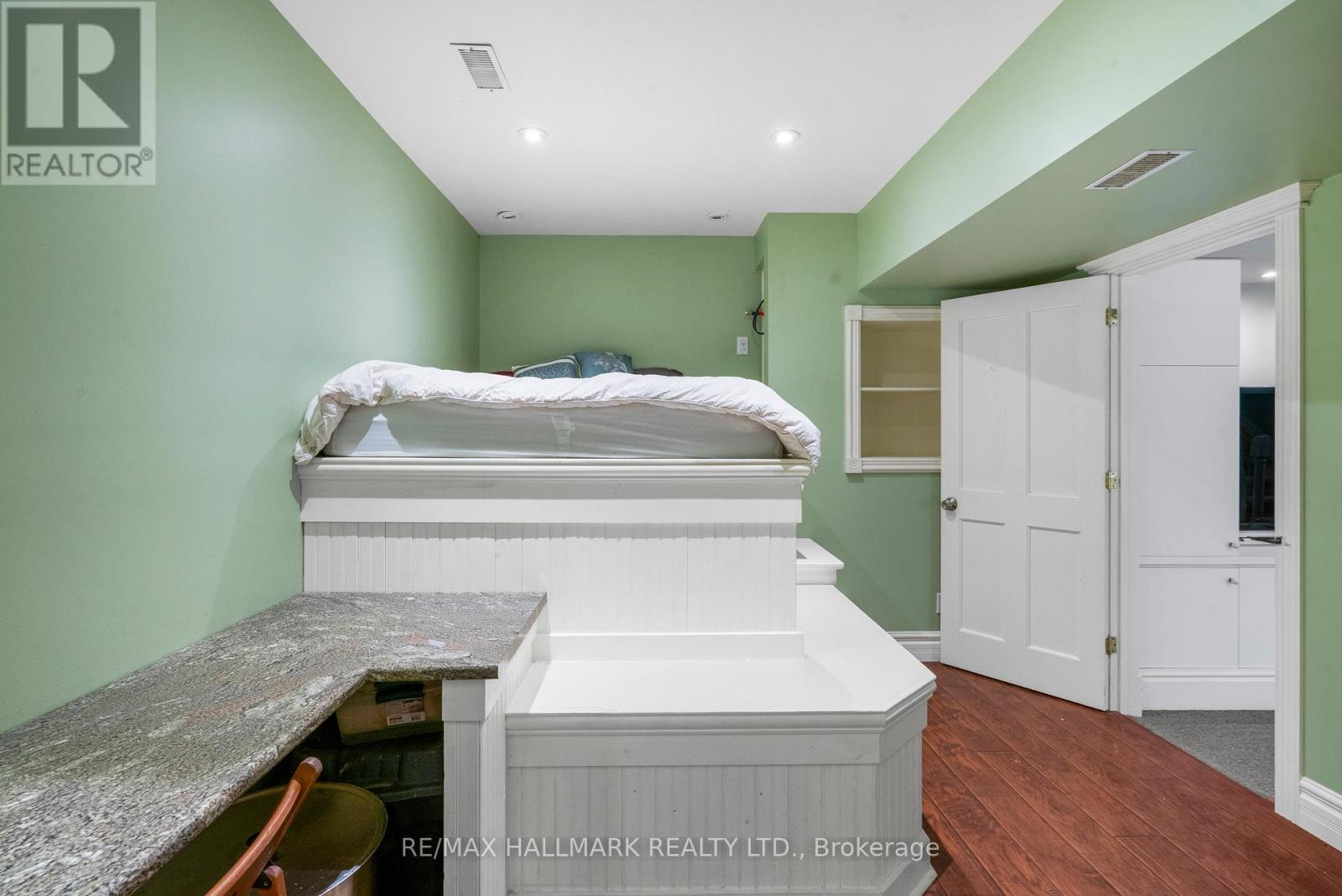 59 Centre Street W, Richmond Hill, Ontario  L4C 3P6 - Photo 33 - N12802400