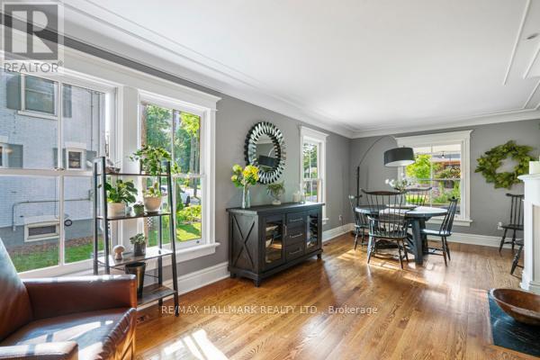 59 Centre Street W, Richmond Hill, Ontario  L4C 3P6 - Photo 9 - N12802400