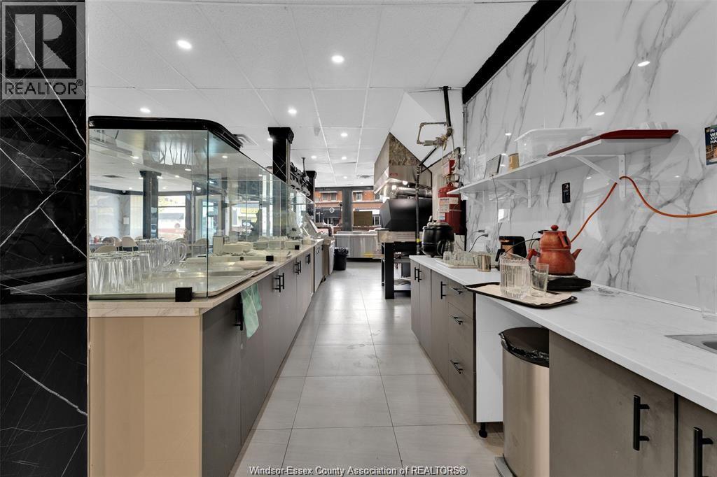 4781 Wyandotte Street East, Windsor, Ontario  N8Y 1H8 - Photo 11 - 26003562