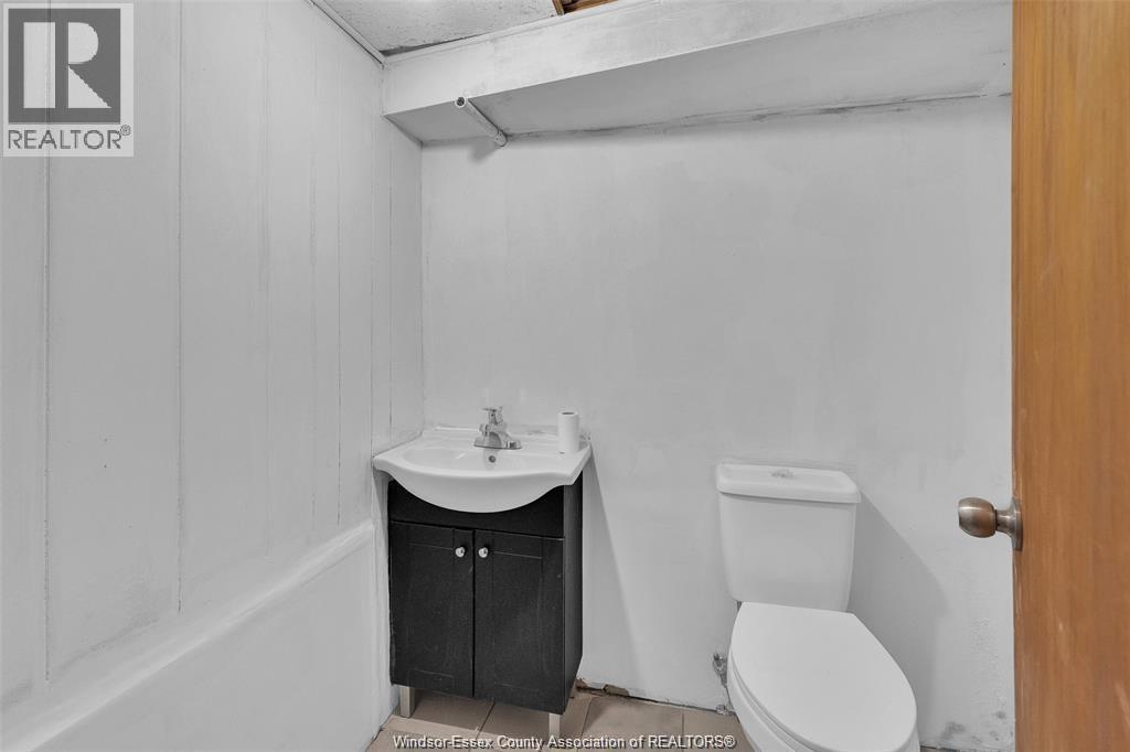 4781 Wyandotte Street East, Windsor, Ontario  N8Y 1H8 - Photo 23 - 26003562