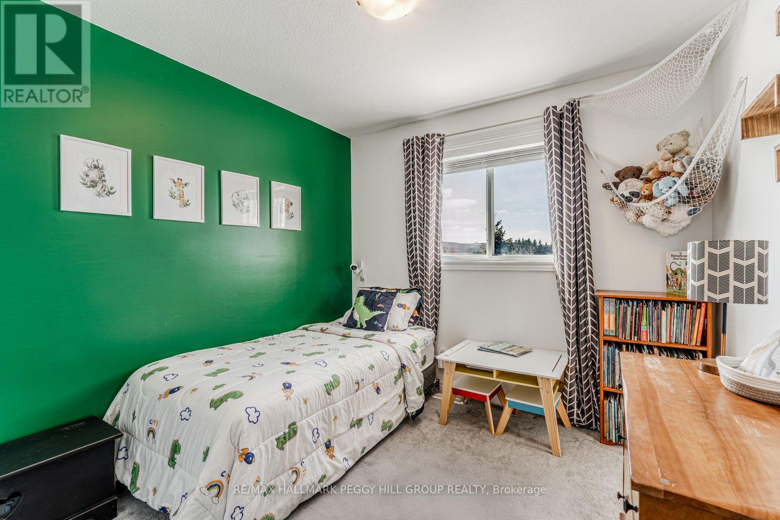 22 Michael Crescent, Barrie (East Bayfield), Ontario  L4M 6Y9 - Photo 7 - S12802280