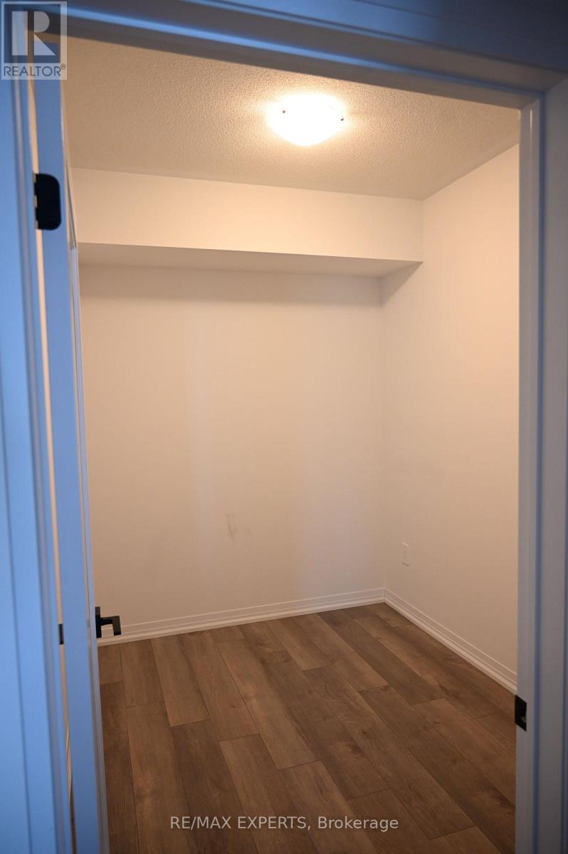 115 - 15 Kneeshaw Drive, Barrie, Ontario  L9J 0X9 - Photo 12 - S12802440