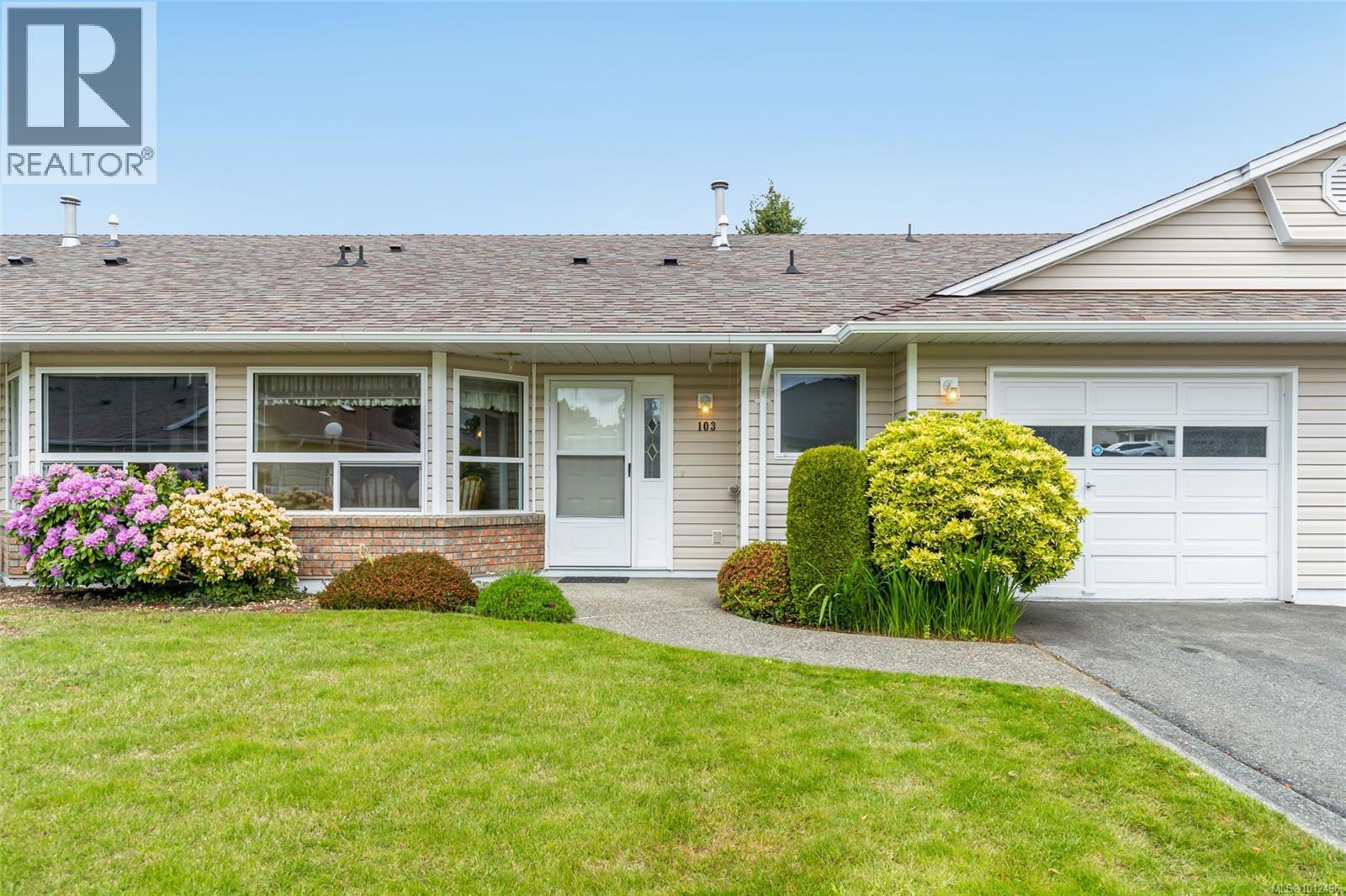 103 240 Stanford Ave E, Parksville, British Columbia