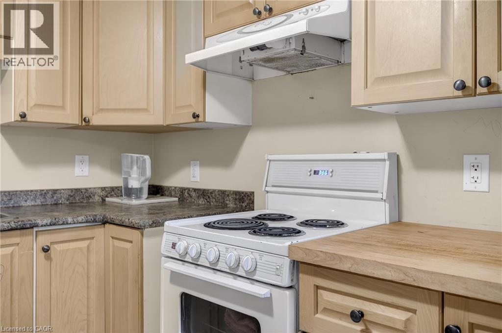 31 Hoffman Street, Kitchener, Ontario  N2M 3M8 - Photo 30 - 40806260