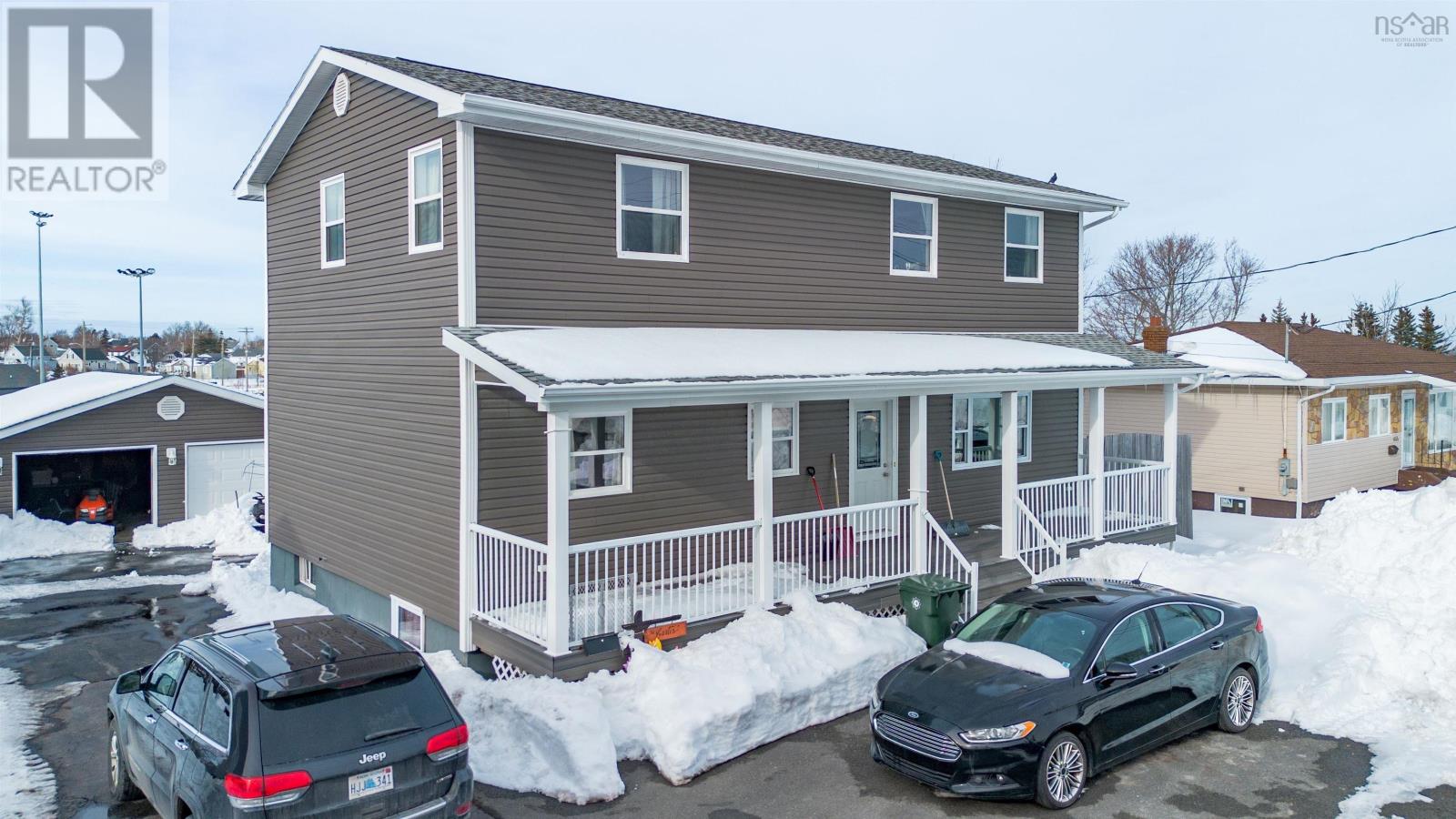 661 Willow Street, New Waterford, Nova Scotia  B1H 3W3 - Photo 2 - 202603049