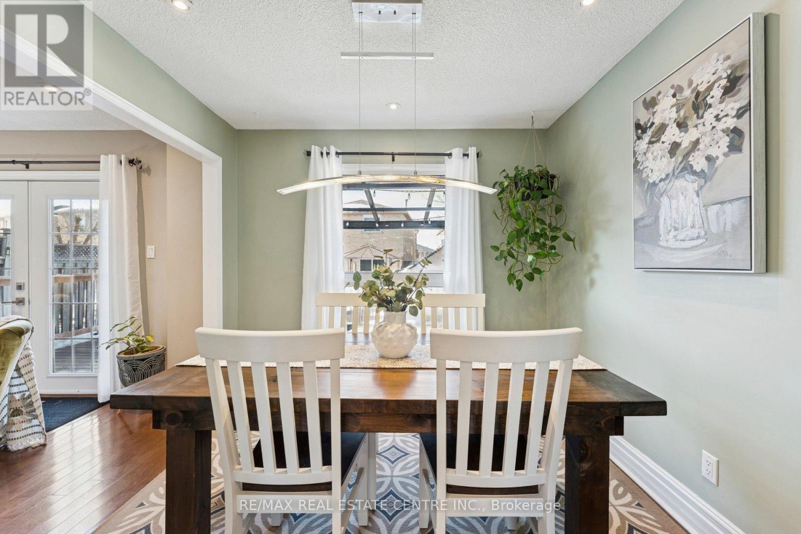 14 Glenmanor Drive, Brampton (Heart Lake West), Ontario  L6Z 3Z4 - Photo 16 - W12802328