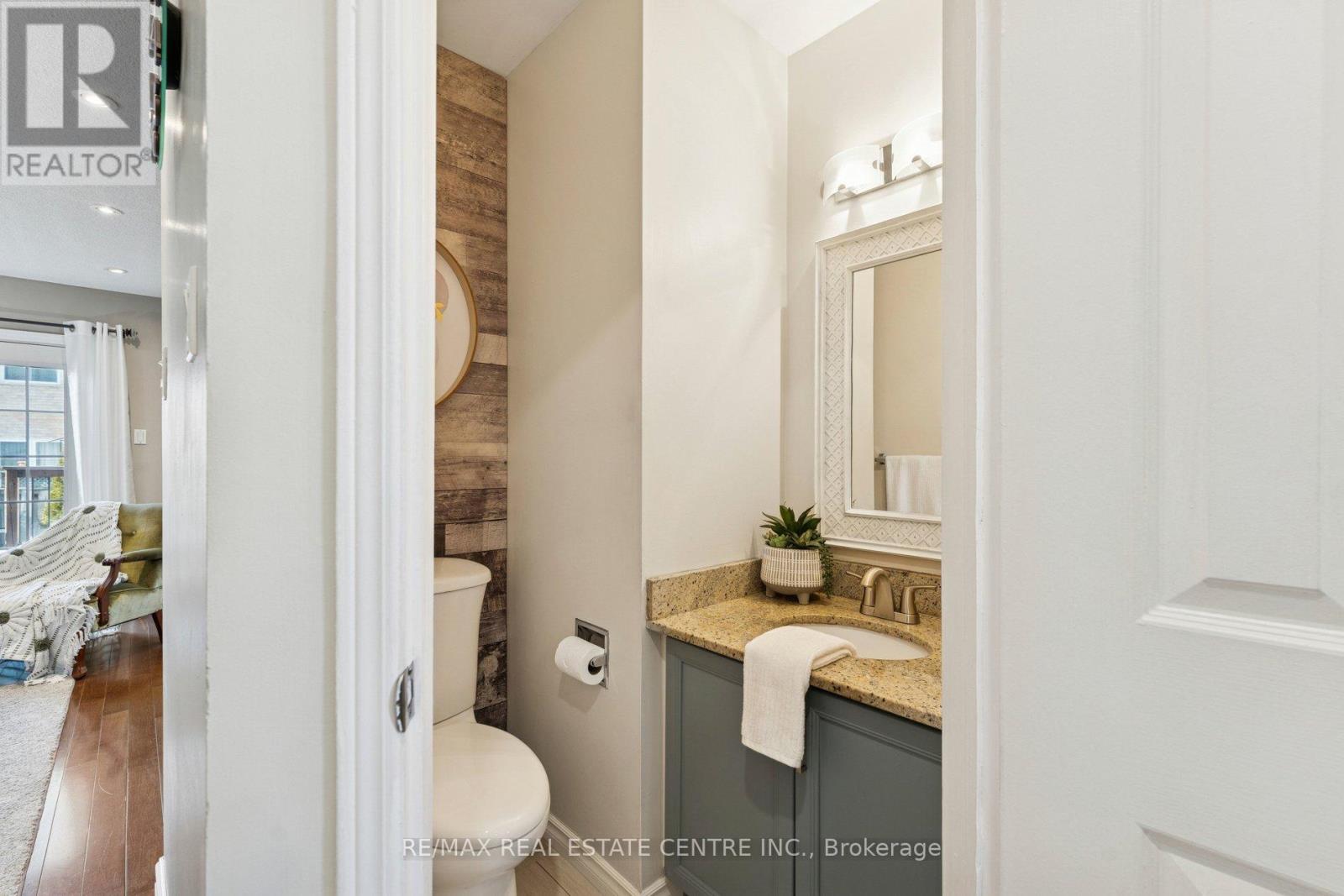 14 Glenmanor Drive, Brampton (Heart Lake West), Ontario  L6Z 3Z4 - Photo 22 - W12802328