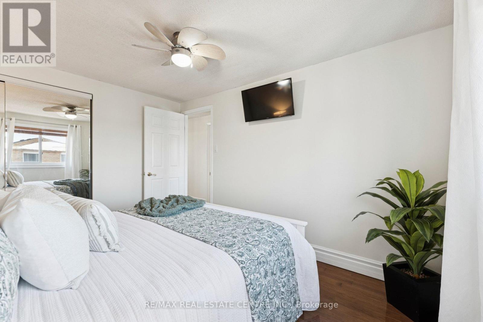 14 Glenmanor Drive, Brampton (Heart Lake West), Ontario  L6Z 3Z4 - Photo 29 - W12802328