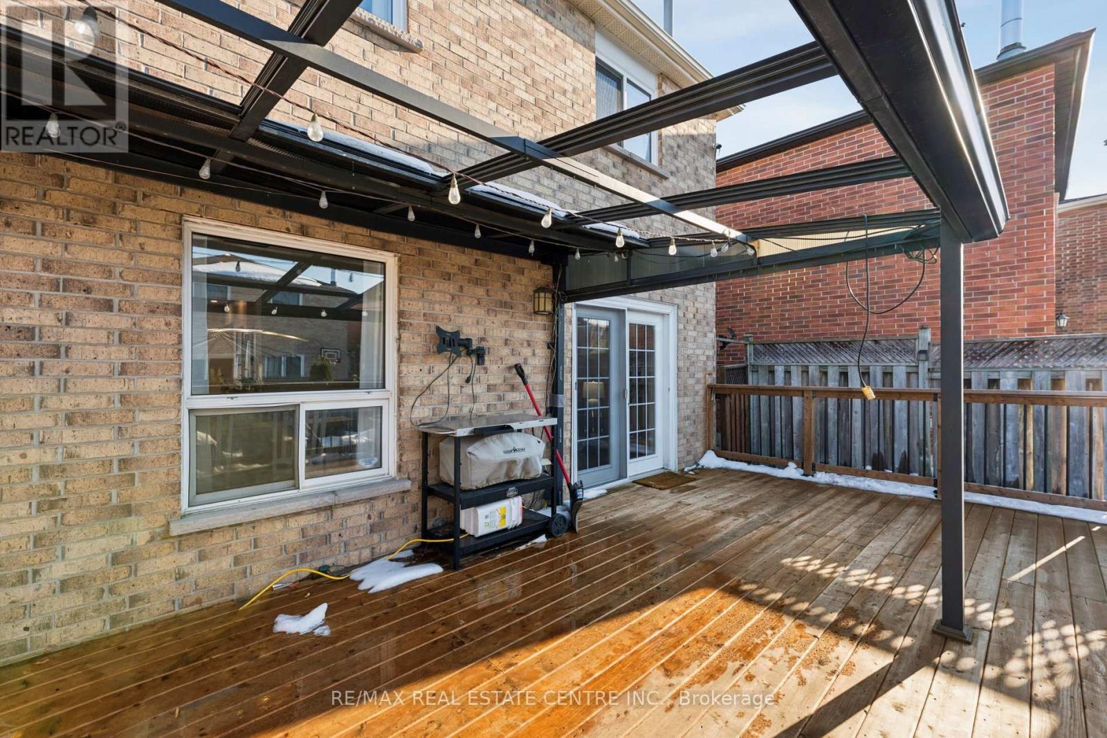 14 Glenmanor Drive, Brampton (Heart Lake West), Ontario  L6Z 3Z4 - Photo 40 - W12802328