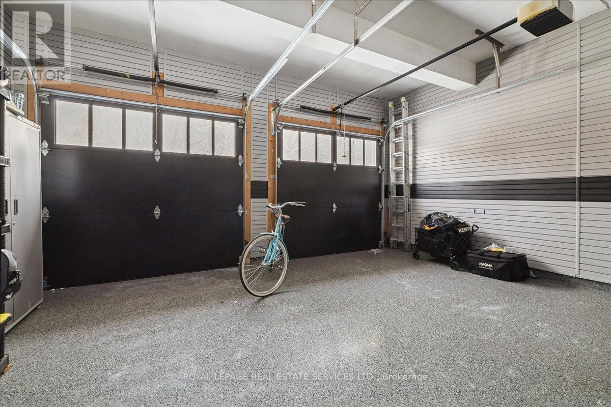 1730 The Pines, Mississauga, Ontario  L5J 4V5 - Photo 17 - W12802370