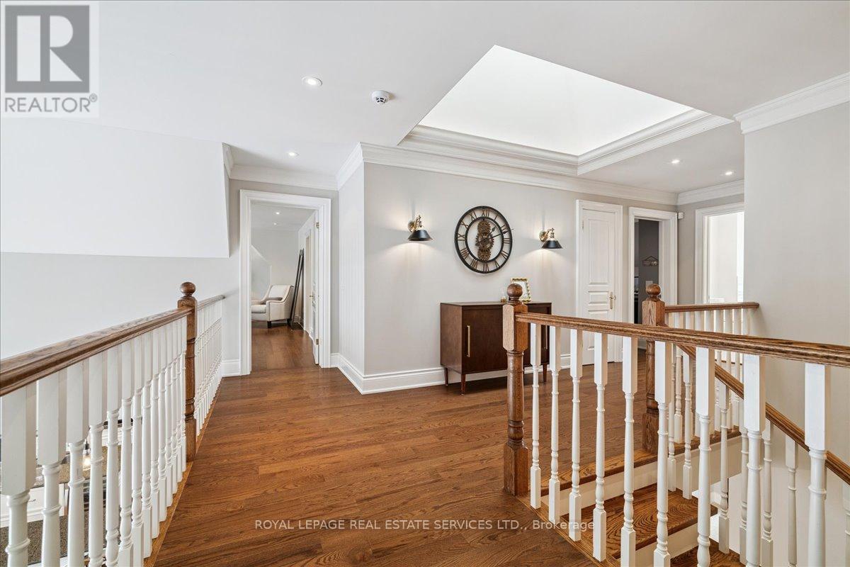 1730 The Pines, Mississauga, Ontario  L5J 4V5 - Photo 19 - W12802370