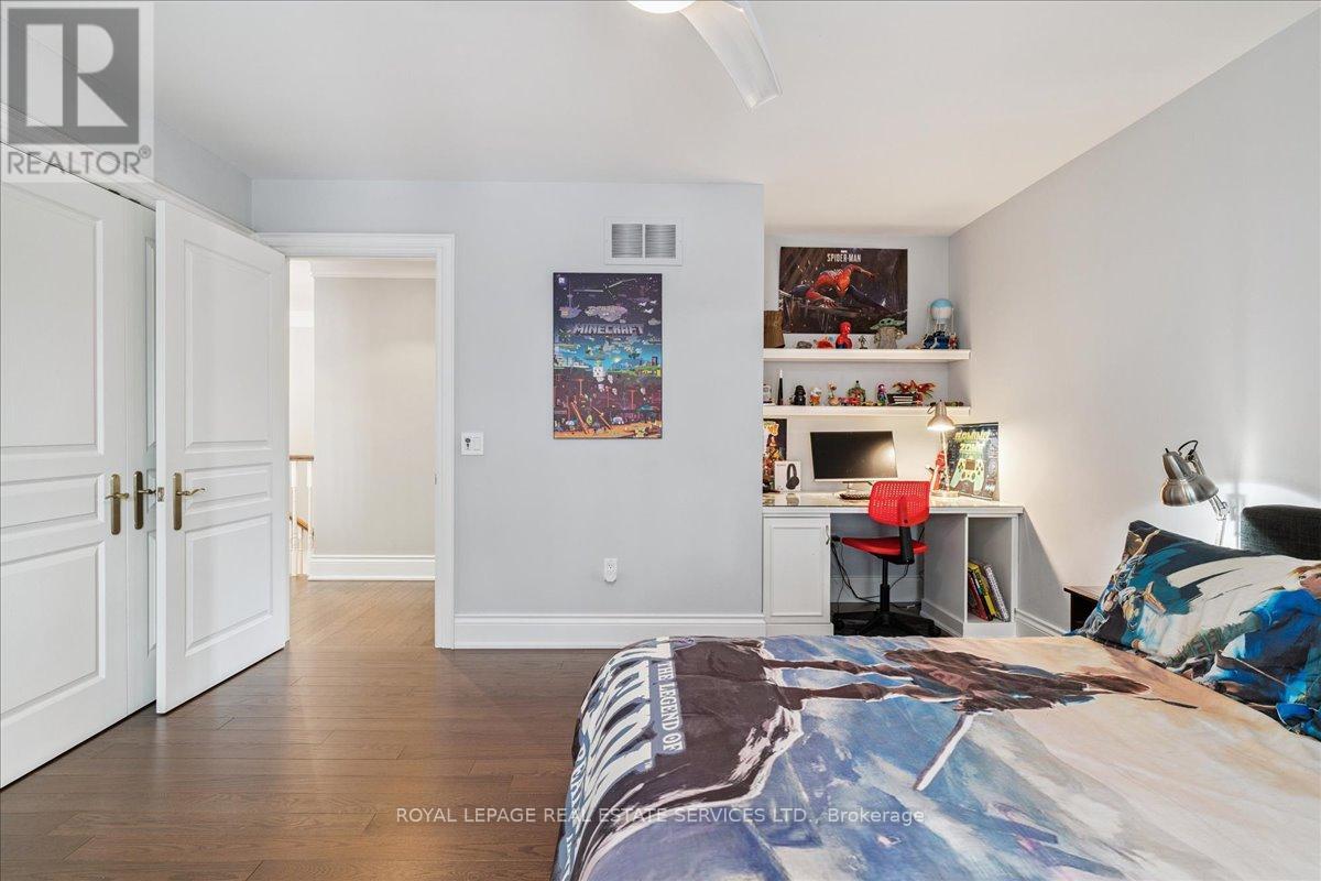 1730 The Pines, Mississauga, Ontario  L5J 4V5 - Photo 26 - W12802370