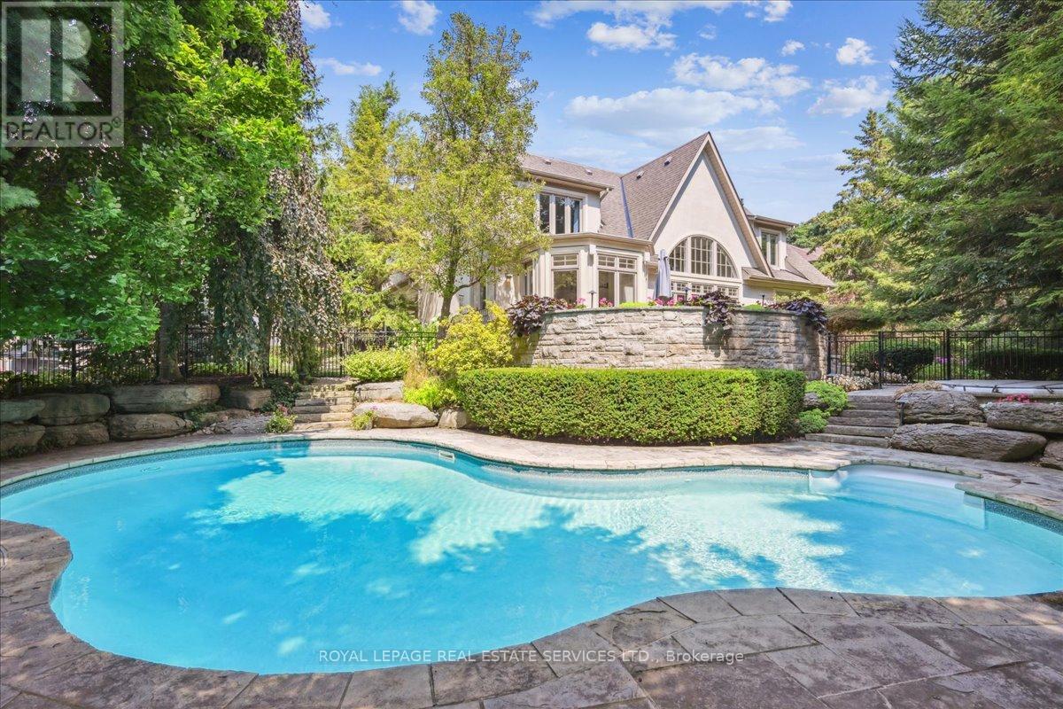 1730 The Pines, Mississauga, Ontario  L5J 4V5 - Photo 45 - W12802370