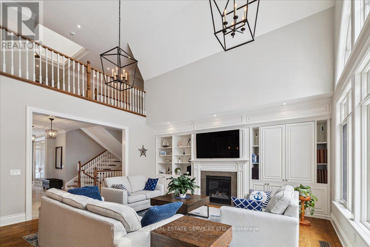 1730 The Pines, Mississauga, Ontario  L5J 4V5 - Photo 9 - W12802370