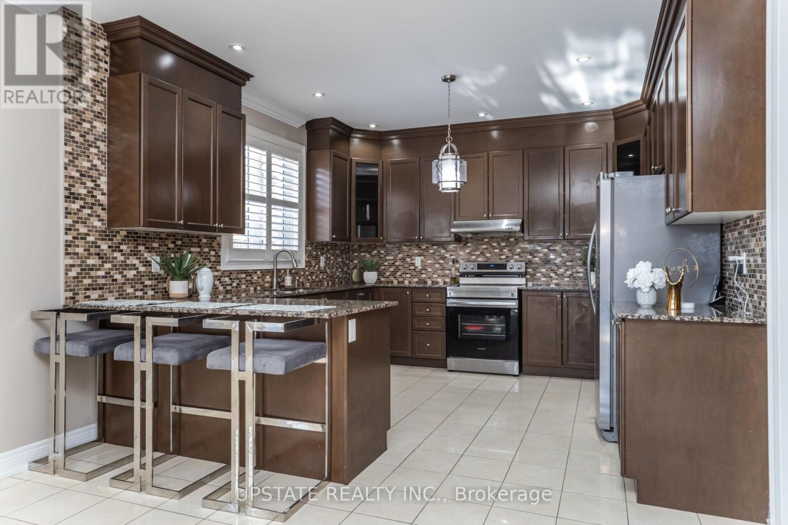 24 Haywood Drive, Brampton, Ontario  L6X 0W1 - Photo 19 - W12802376