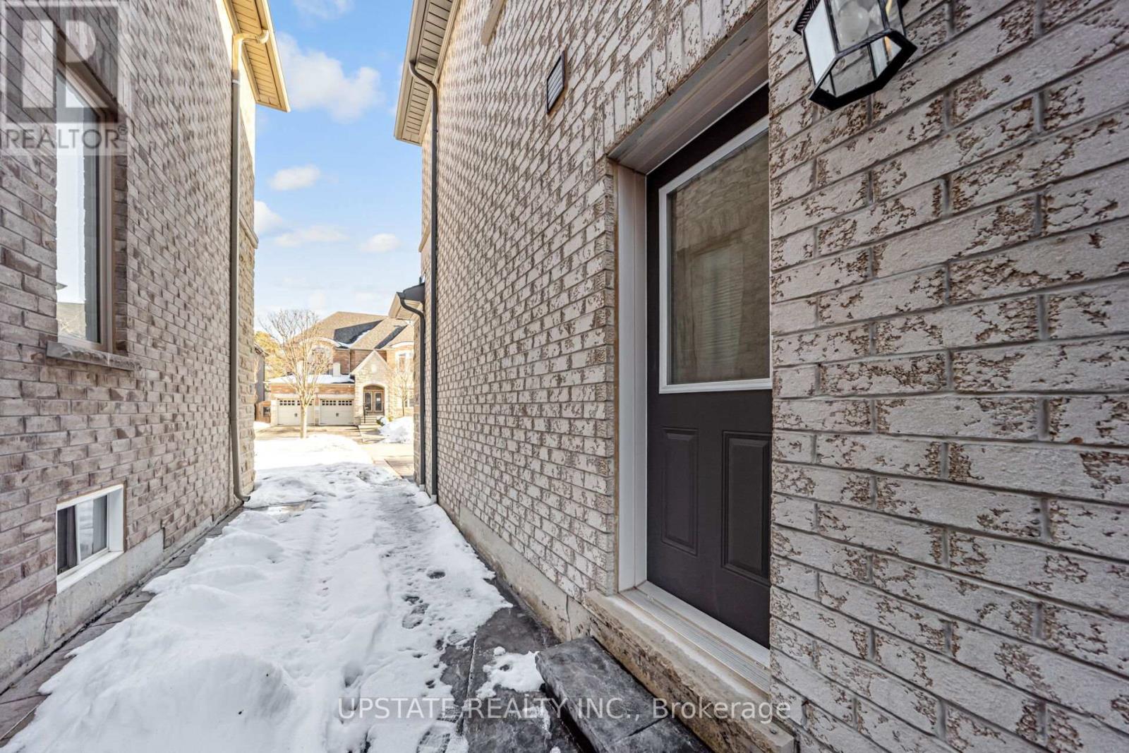 24 Haywood Drive, Brampton, Ontario  L6X 0W1 - Photo 40 - W12802376