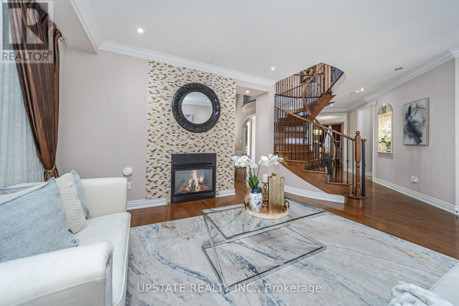 24 Haywood Drive, Brampton, Ontario  L6X 0W1 - Photo 7 - W12802376