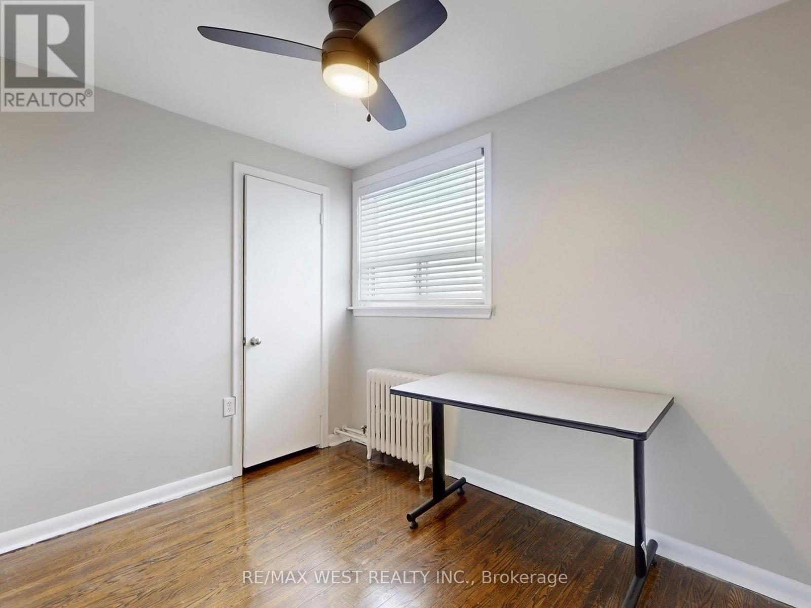 16 Upwood Avenue, Toronto, Ontario  M6L 3A5 - Photo 25 - W12802396