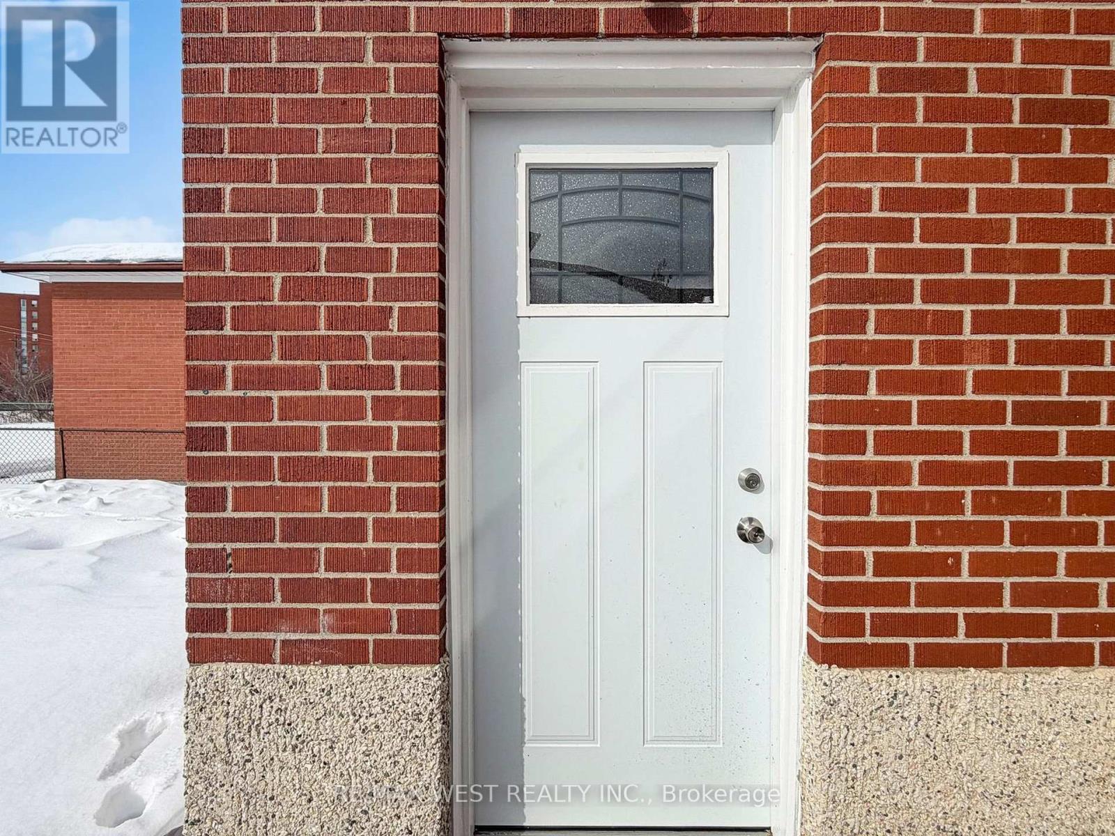 16 Upwood Avenue, Toronto, Ontario  M6L 3A5 - Photo 50 - W12802396