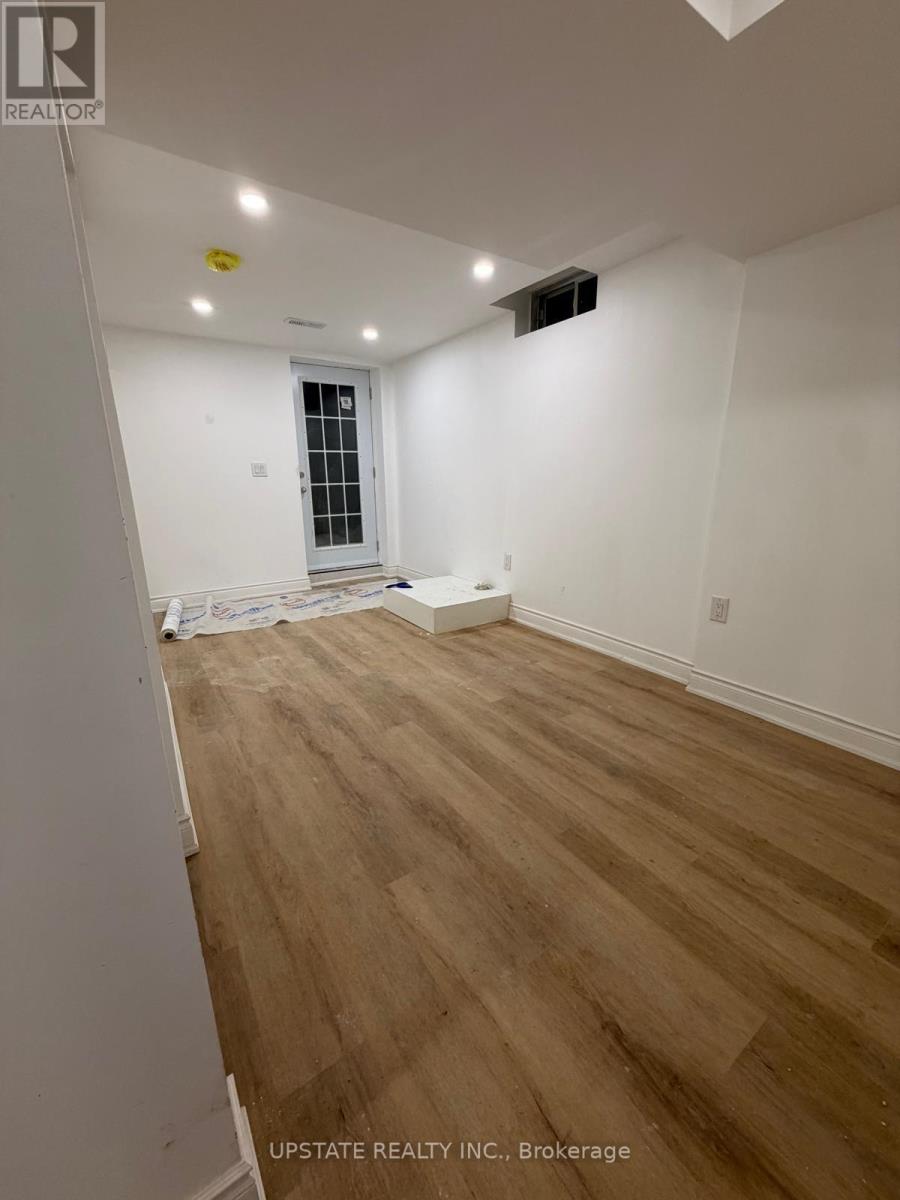 20 Stirrup Court, Brampton, Ontario  L6X 4Y1 - Photo 1 - W12802410