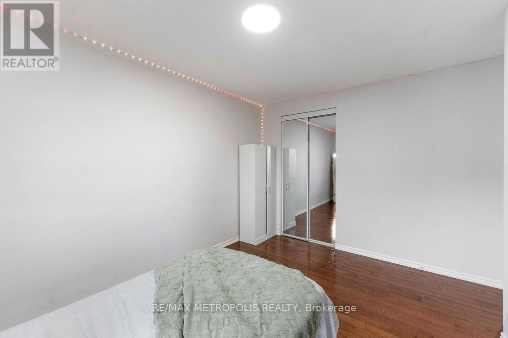 295 Fleetwood Crescent, Brampton, Ontario  L6T 2E7 - Photo 20 - W12802438