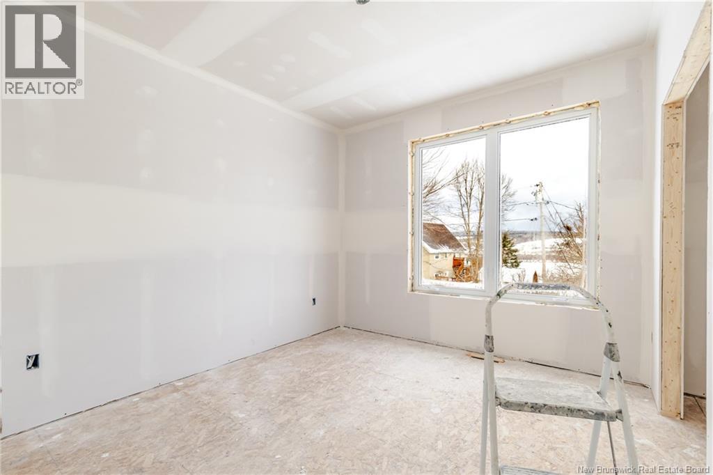 16 Mayflower Street, Fredericton, New Brunswick E3C 1L5 - Photo 11 - NB133855