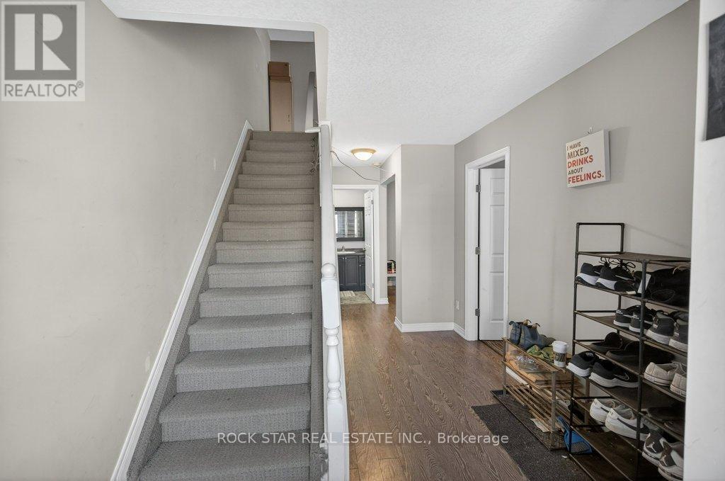 205b Marlborough Street, Brantford, Ontario  N3S 4T2 - Photo 3 - X12802274