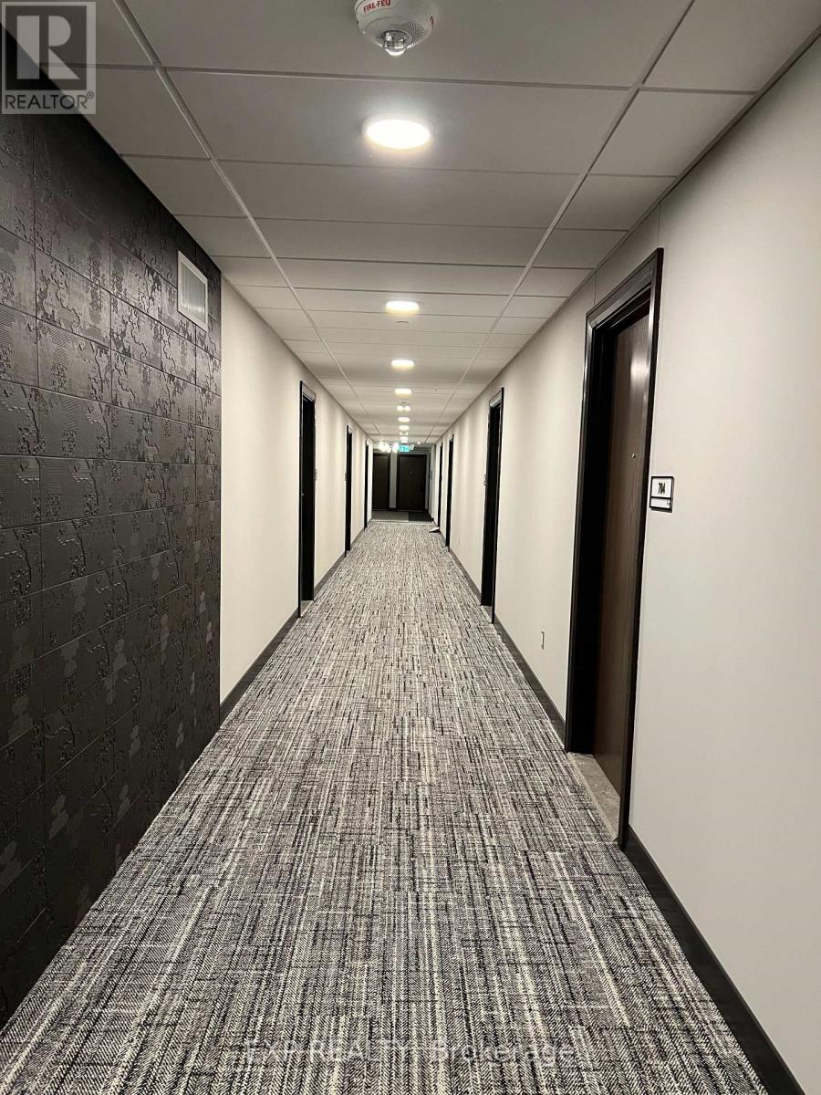 705 - 741 King Street W, Kitchener, Ontario  N2G 1E5 - Photo 3 - X12802284